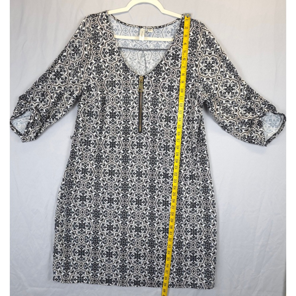 Tacera Women 1X Black White Geo Print Dress Zip V Neck Texture Stretch Shift - Picture 4 of 10